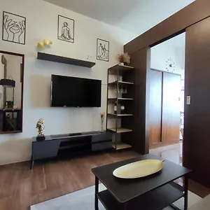 Amazing View Makati Elegant Flat 400mb Internet Apartment